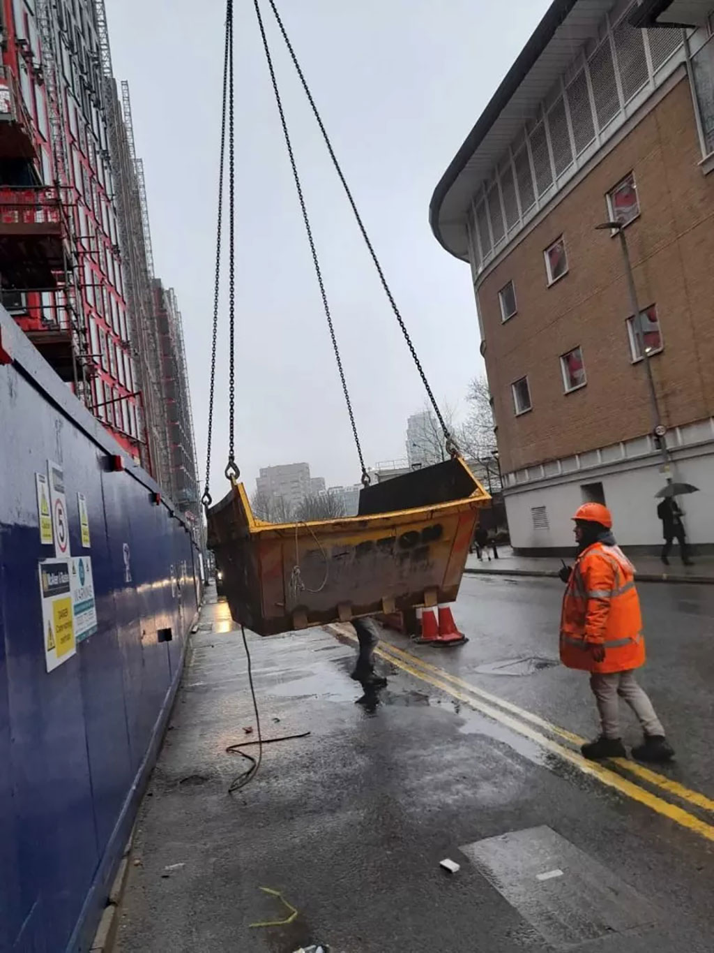 Skip Hire in Battersea